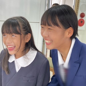 姉の成人式の前撮りがあったので、妹2人で笑わせようと全力変顔でたくさん笑わせました!!!
