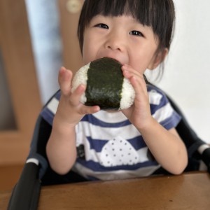 おにぎりTシャツ着て
BIGなおにぎり食べます🍙!!!