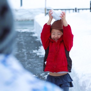 雪だって、寒くったって、ご飯をたくさん食べて元気もりもり‼︎
お兄ちゃんと雪合戦したよ〜‼︎