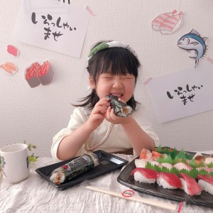 お家でお寿司屋さんごっこして食べたよ!