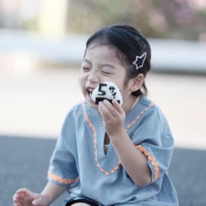 誕生日は、ケーキよりおにぎりがいい。
5歳の選択です。