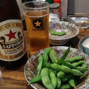 お給料日、仕事の帰りに立ち寄る居酒屋で大好きな赤星をグイッと一杯流し込む、そのひと時が自分にとって何よりもがかけがえのない幸せな瞬間です。