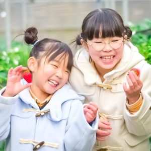 いちご狩りで撮った一枚。いちごが大好きだから、自然と笑顔になる。幸せー