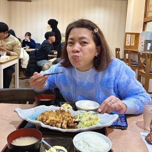 某レストランでチキン南蛮を食べて幸せ絶頂の顔です😁