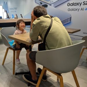 娘と私の弟(おじ)が楽しそうに話してる姿を見て
母の私が幸せな気持ちになりました。